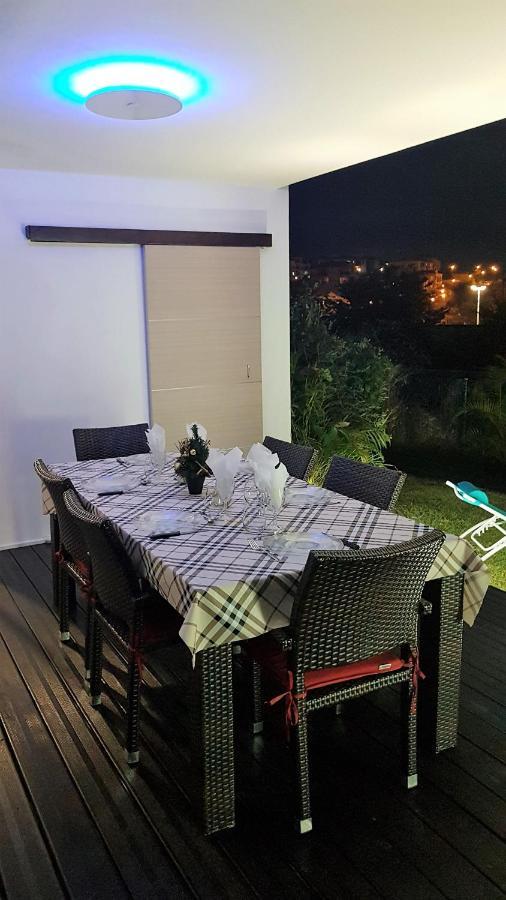 T2 Classe 4 Etoiles Avec Jardin, Piscine, Vue Mer A Saint-Gilles-Les-Bains Екстериор снимка