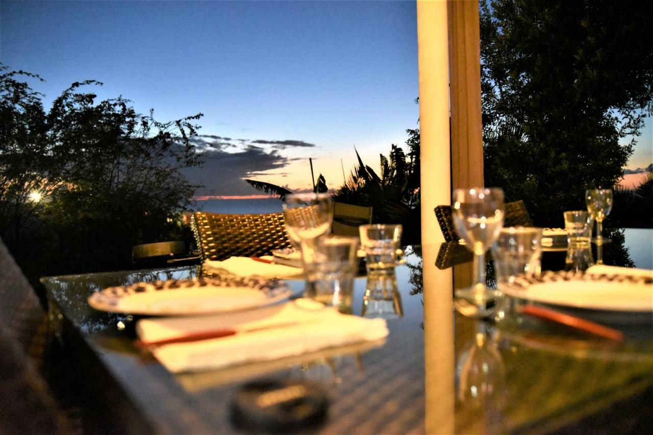 T2 Classe 4 Etoiles Avec Jardin, Piscine, Vue Mer A Saint-Gilles-Les-Bains Екстериор снимка